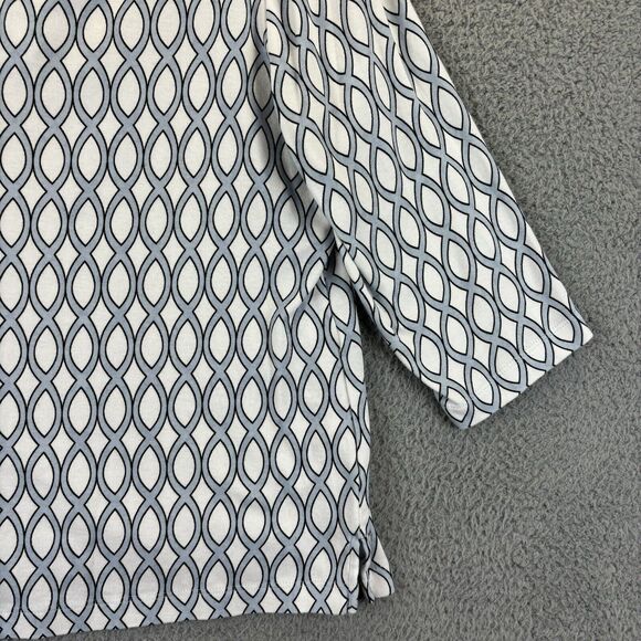 Chicos Top Large Beachy Coastal Nautical Convertible Geometric Twist-Neck Tee - Picture 4 of 10